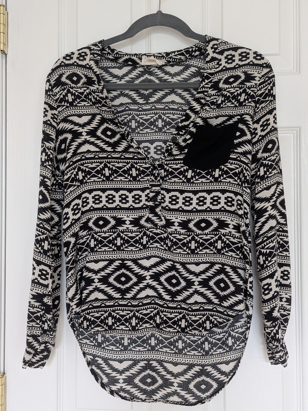 La Hearts Black and White Aztec V-Neck Blouse
